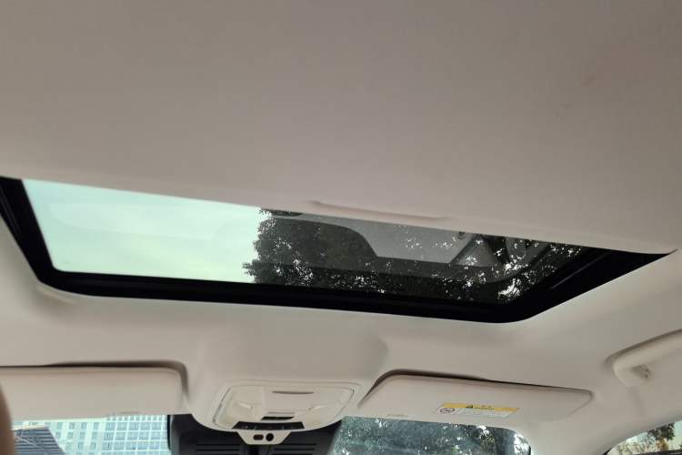 Used ORA Ballet Cat 2022 401 km Nutcracker Edition