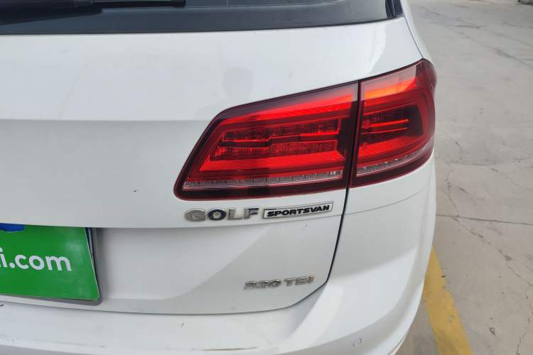 Used Volkswagen Golf Sportsvan 2016 230TSI Automatic Luxury Version Exterior 3