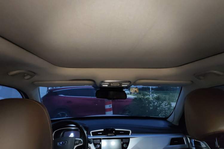 Used Geely Auto Emgrand X7 Sport 2016 1.8TD Automatic ZhiZun Version Headliner