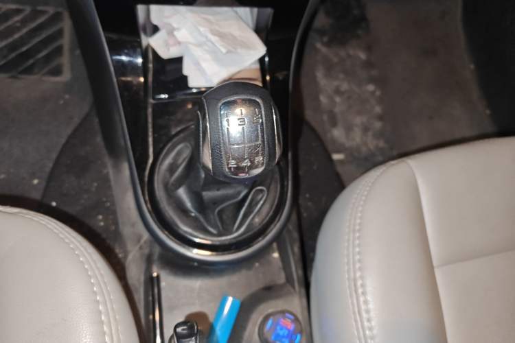 Used Citroen C-Quatre 2013 Sedan 1.6L Manual - Prestige Model Gear Lever