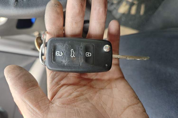 Used Volkswagen Jetta 2015 1.6L Manual Comfort Model
