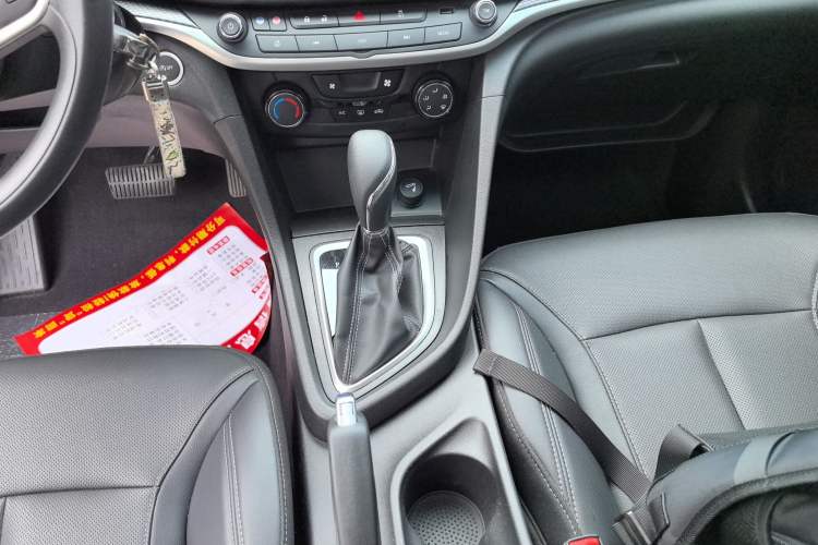 Used Buick GT 2021 Revised Version Flagship 1.5L Automatic Elite Edition Gear Lever