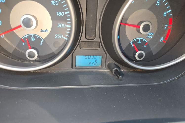 Used Buick Excelle 2013 1.5L Manual Classic Model
