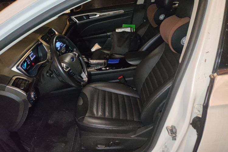 Used Ford Mondeo 2013 2.0L GTDi 200 Luxury Model
