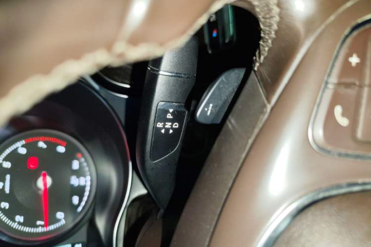 Used Mercedes-Benz GLC 2019 GLC 260 L 4MATIC Dynamic Model