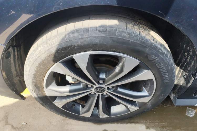 Used Toyota Granvia 2023 2.5L Hybrid Flagship VIP Edition