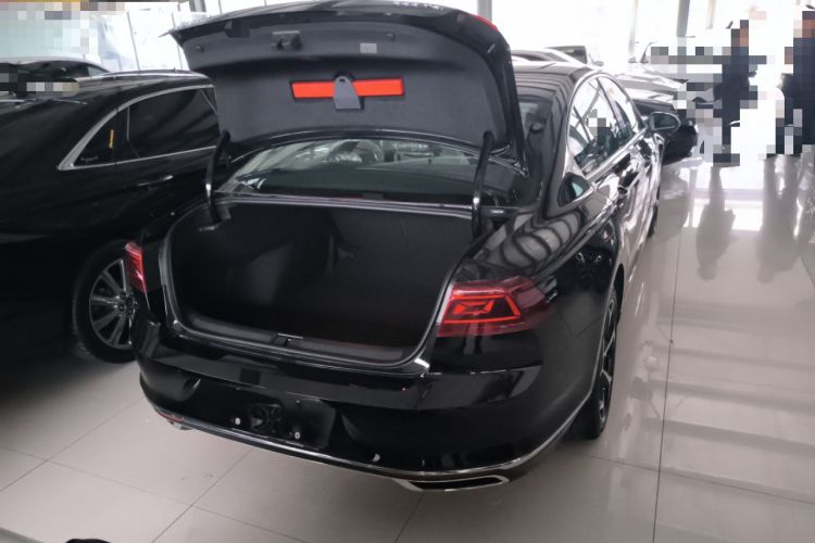 Used Volkswagen Magotan 2026 30 Million Vehicles Selected Model 380TSI DSG Luxury Edition