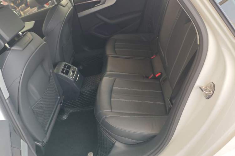 Used Audi A4L 2022 40 TFSI Luxury Dynamic Model Left Rear Seat