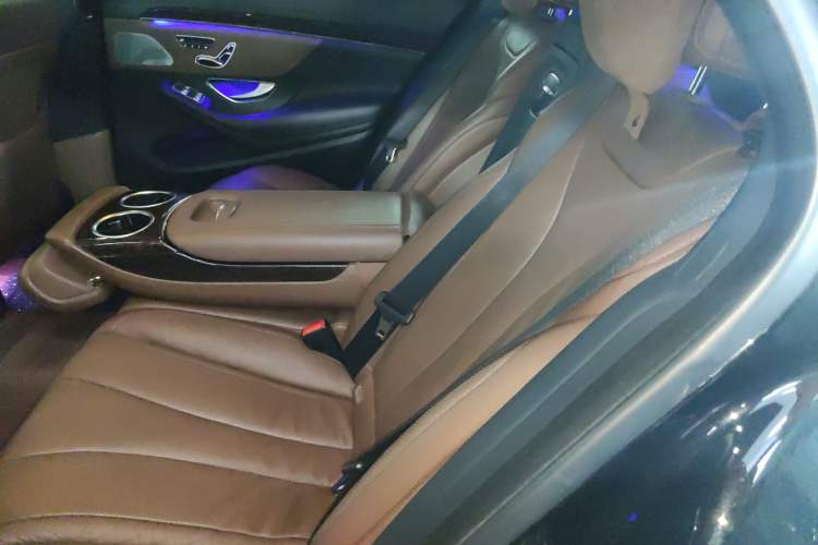 Used Mercedes-Benz S-Class 2018 S 320 L Left Rear Seat