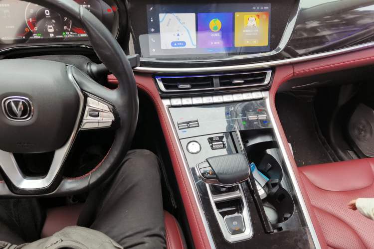 Used CHANGAN CS85 COUPE 2019 2.0T Automatic Smart Version China VI Standard
