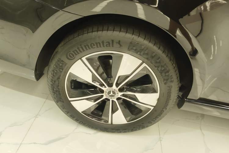 Used Mercedes-Benz V-Class 2020 V 260 L Long-wheelbase Luxury Edition Right Rear Wheel Hub