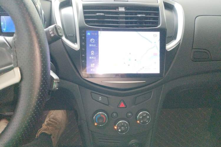 Used Chevrolet Trax 2016 1.4T Automatic Two-Wheel Drive Comfort Version with Sunroof Audio And AC Panel