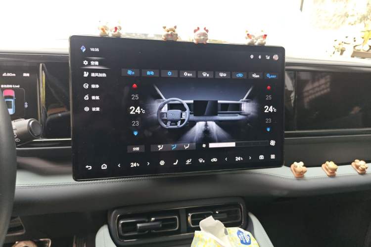 Used Formula Leopard 5 2023 Navigator Edition Audio And AC Panel