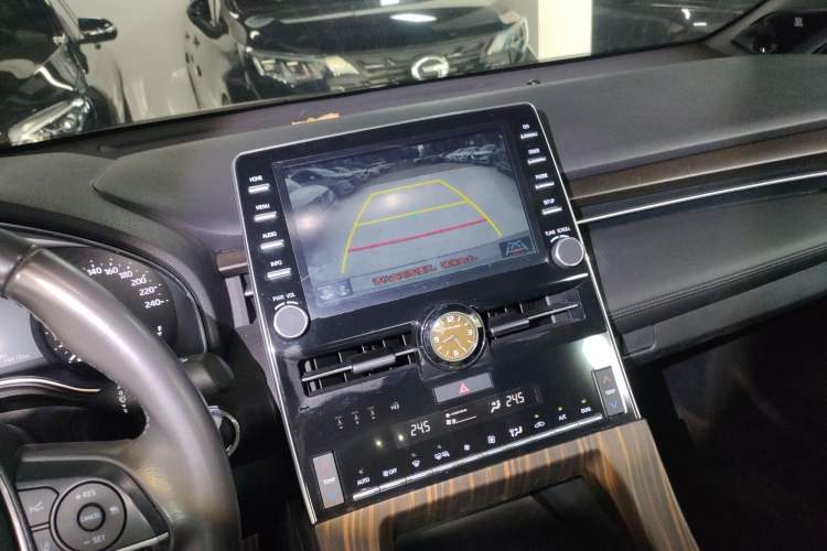 Used Toyota Avalon 2019 2.0L Luxury Edition China VI Standard
