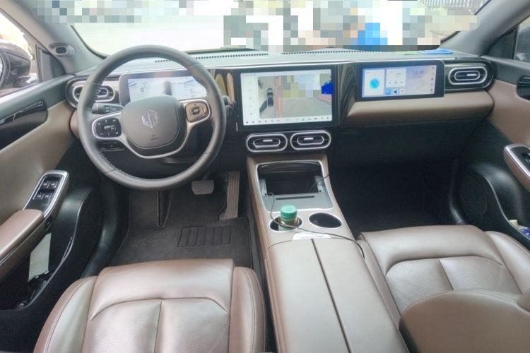 Used Leapmotor C01 2023 525 Comfort Edition Center Console