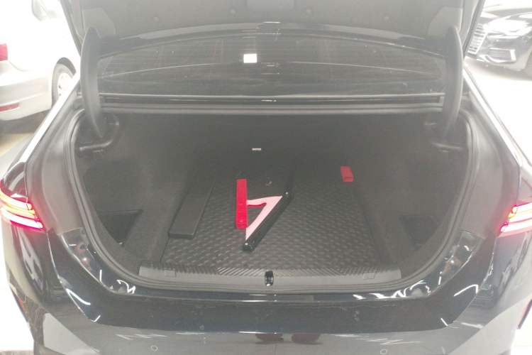 Used BMW 5 Series 2024 530Li Leading Model M Sport Package Trunk