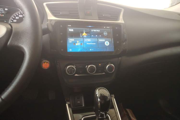 Used Nissan Sylphy 2019 1.6XV CVT Smart Connect Luxury Edition China VI Standard Audio And AC Panel