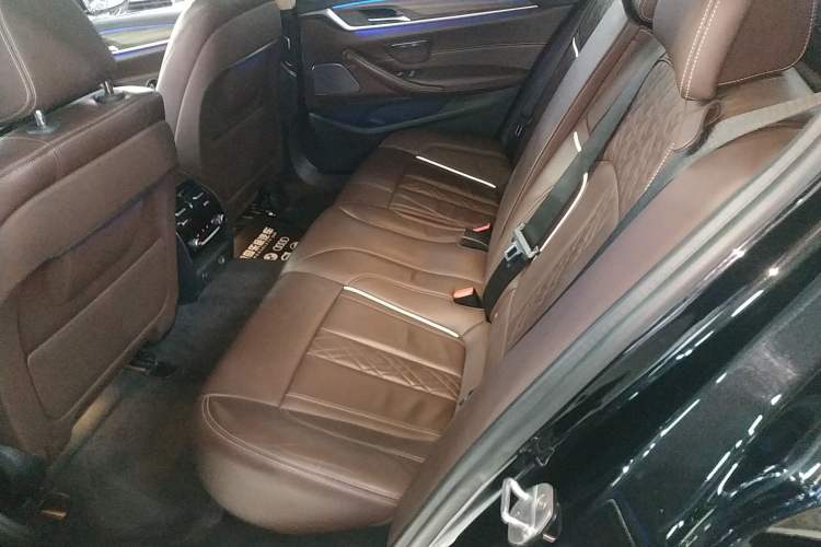 Used BMW 5 Series 2019 Facelifted 530Li Luxury Edition Premium Package
