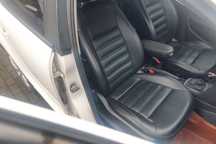 Used Volkswagen Polo 2014 1.6L Automatic Comfort Edition