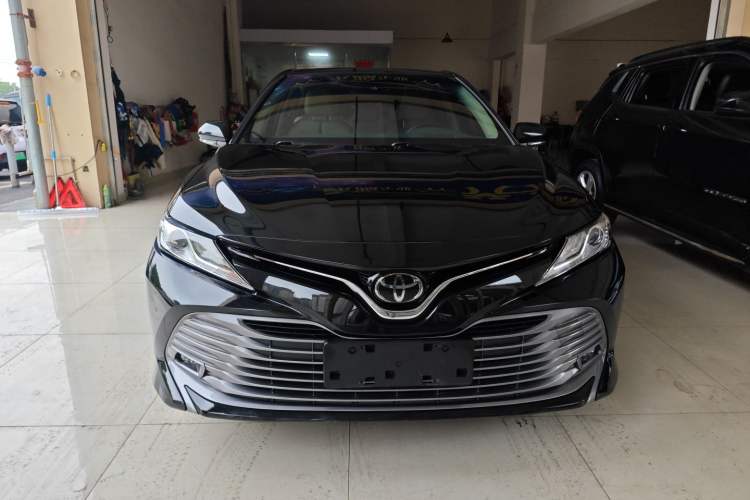 Used Toyota Camry 2018 2.5G Luxury Edition Front