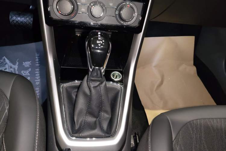 Used Volkswagen T-Cross 2019 280TSI DSG Comfort Edition Gear Lever