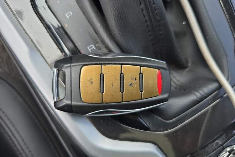 Used Haval H6 2017 Blue Label 1.5T Automatic Two-Wheel Drive ZhiShang Model Interior 1