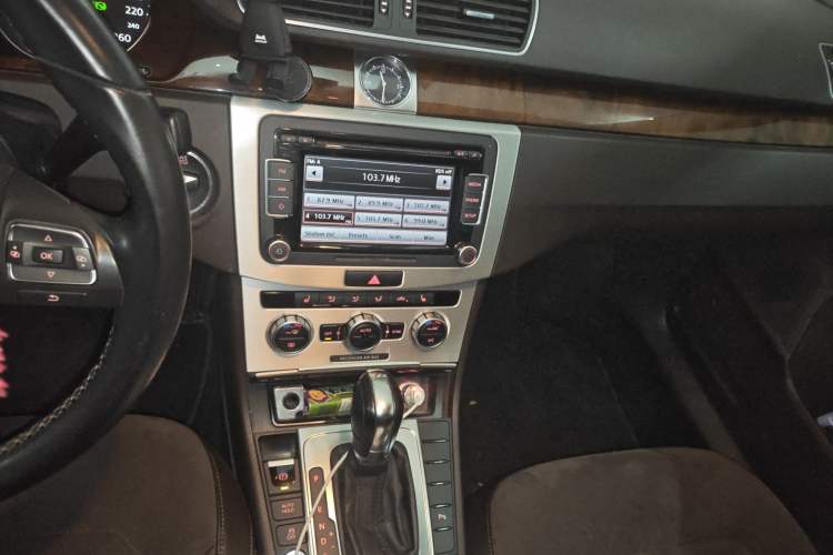 Used Volkswagen Magotan 2012 Travel Edition 2.0 TSI Comfort Version