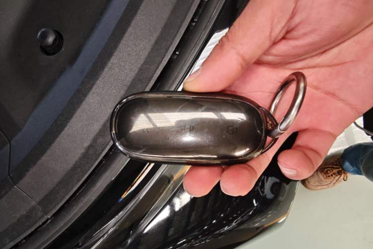 Used Li Auto L8 2023 Pro Model
