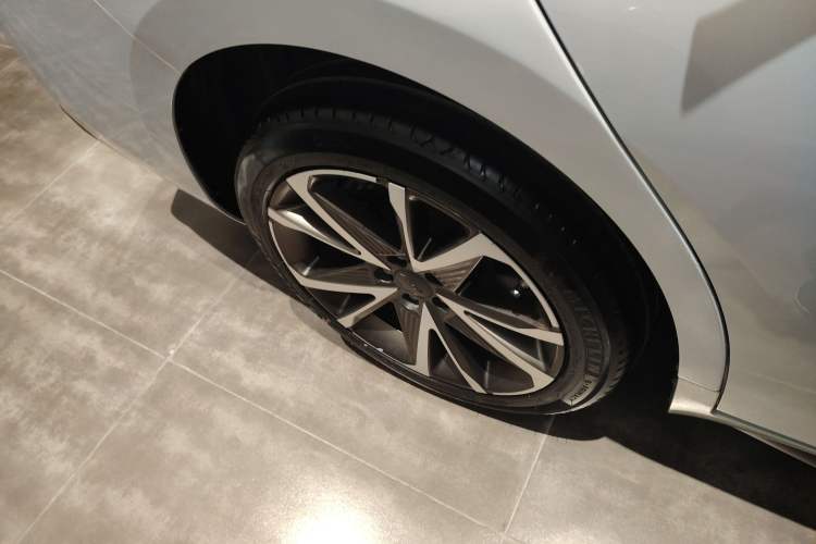 Used AION S Plus 2022 80 Tech Edition