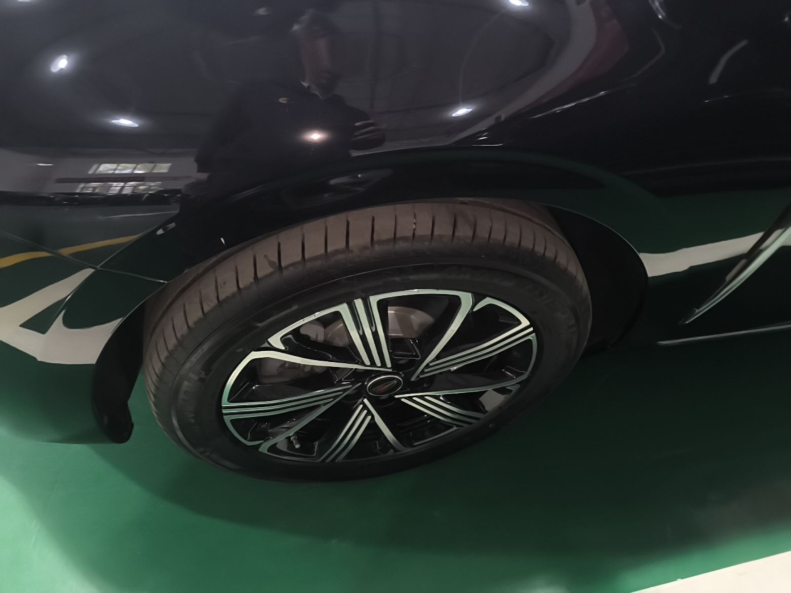 Hongqi H5 PHEV 2025 130 Super Hybrid Version — снимка 10