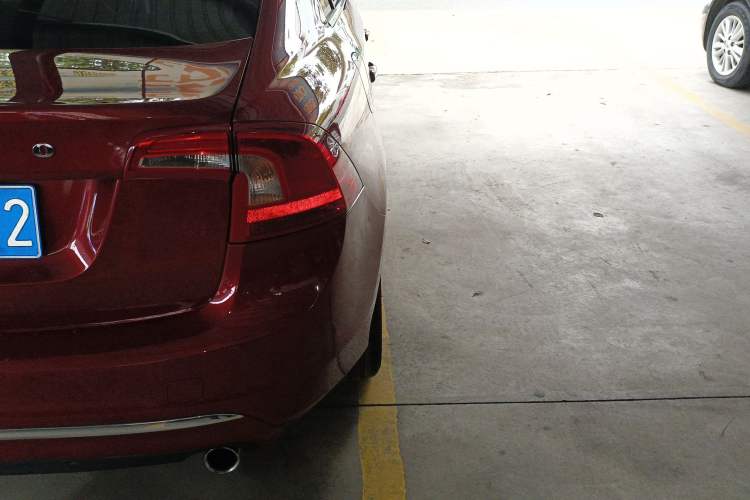 Used Volvo S60 2016 S60L T4 Zhiyuan Edition
