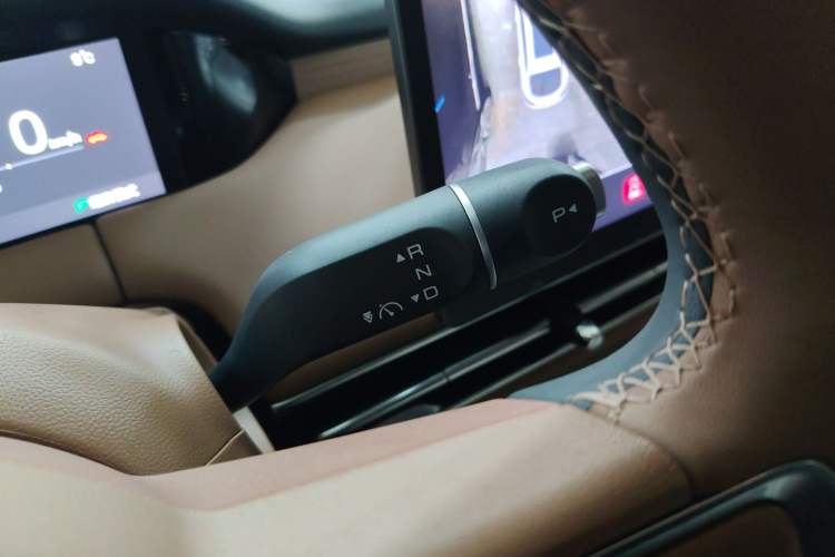 Used Wuling Bingo S 2025 Model 325km Deluxe Edition
