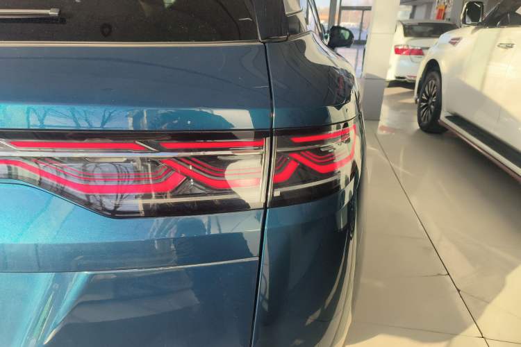 Used BYD Song L DM-i 2024 160 km Excellence Version