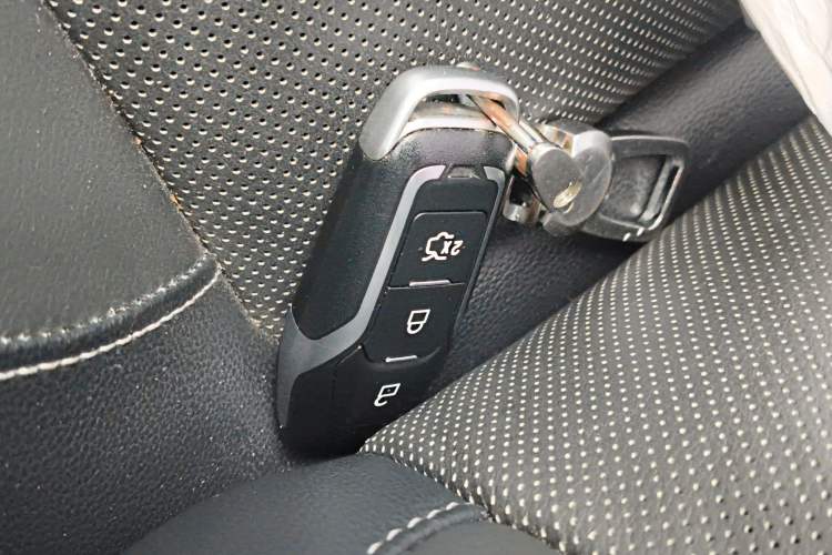 Used Ford Edge 2016 EcoBoost 245 Four-Wheel Drive Titanium 7-Seater