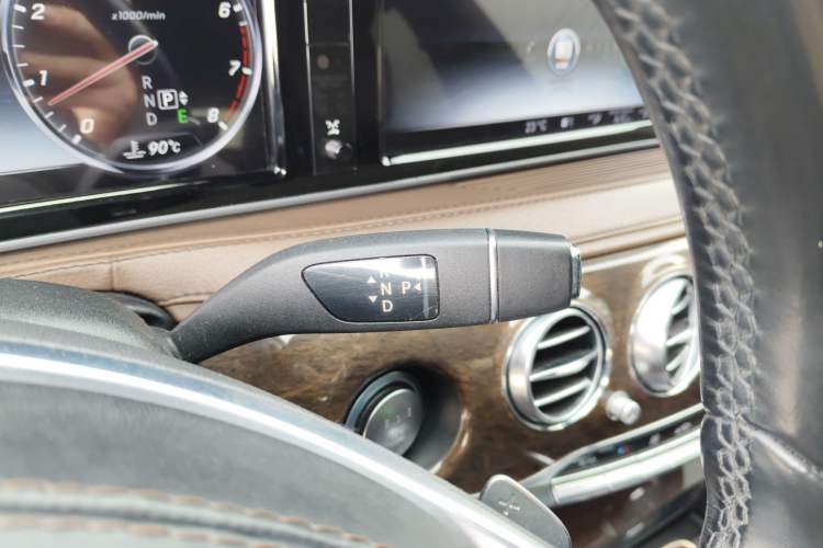 Used Mercedes-Benz S-Class 2014 S 320 L Business Model
