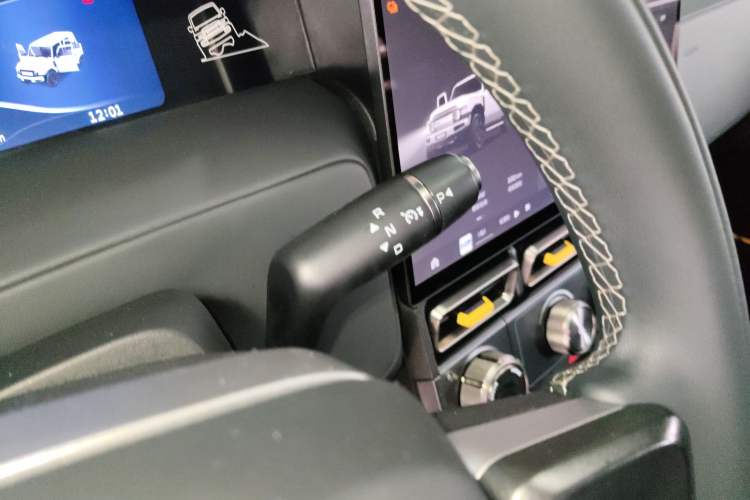 Used iCAR V23 2025 501 Four-Wheel Drive Intelligent Driving Version Gear Lever