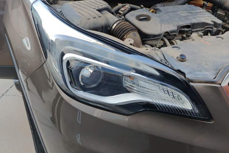 Used Buick Envision 2017 20T Two-Wheel Drive Leading Version