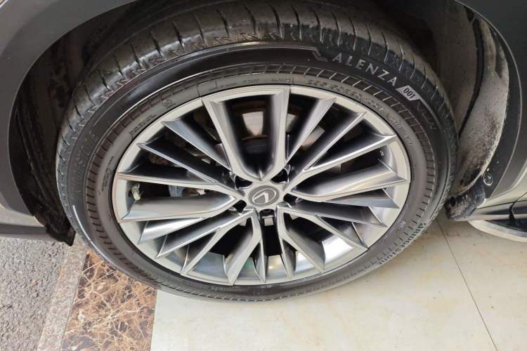 Used Lexus NX New Energy 2023 400h+ Comfort Edition Exterior 4