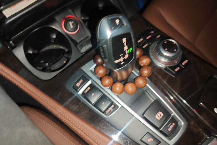 Used BMW 5 Series 2014 525Li Leading Model