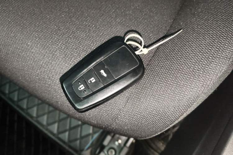 Used Toyota Corolla 2021 Dual-Motor 1.8L E-CVT Elite Edition Vehicle Key