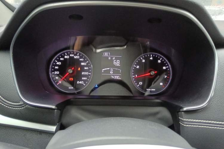 Used Roewe RX5 2018 20T Two-Wheel Drive Manual Flagship Edition
