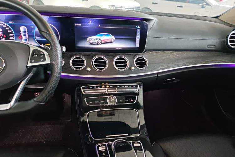 Used Mercedes-Benz E-Class 2016 E 300 L Sporty and Stylish Model