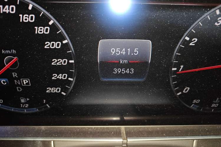 Used Mercedes-Benz E-Class 2018 Restyled E 300 L Sporty and Stylish Edition Odometer Close Up