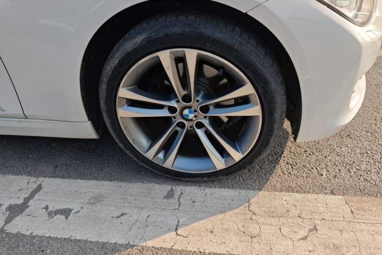 Used BMW 3 Series 2015 316Li Fashion Model