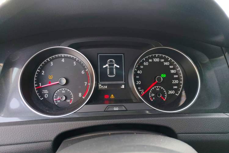 Used Volkswagen Golf 2017 230TSI Automatic Luxury Million-Vehicle Commemorative Edition