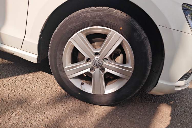 Used Volkswagen Lamando 2017 230TSI DSG Fashion Edition