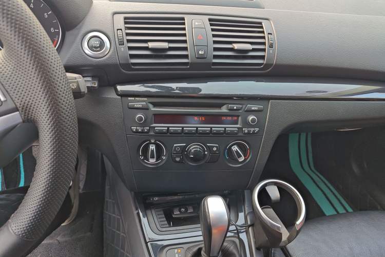 Used BMW 1 Series 2011 120i two-door coupe
