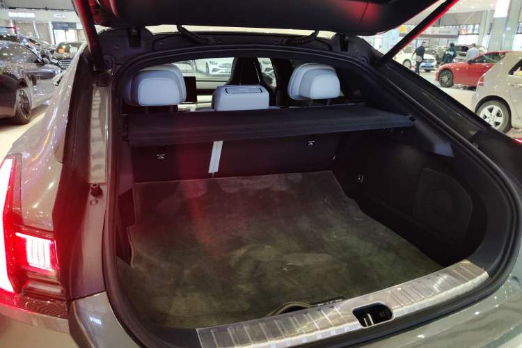 Used Zeekr 001 2026 95° All-Wheel-Drive Max Edition
