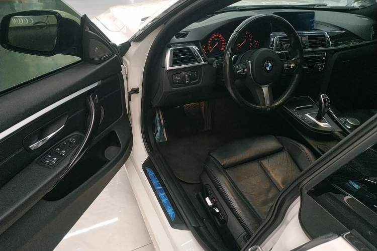 Used BMW 4 Series 2019 430i Gran Coupe M Sport Night Edition Driver Seat