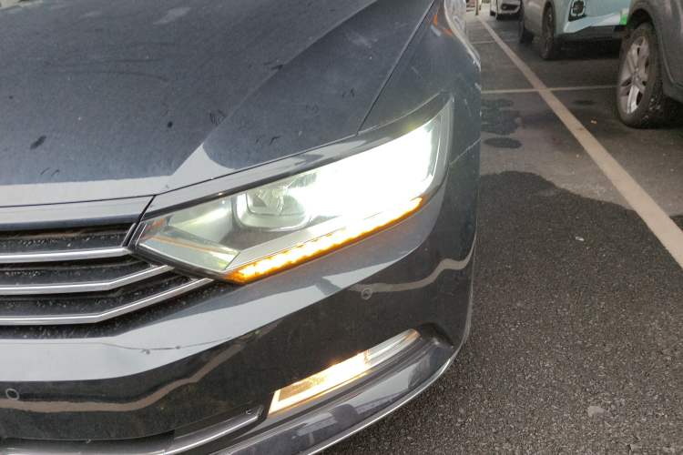 Used Volkswagen Magotan 2018 Facelift 330TSI DSG Luxury Model
